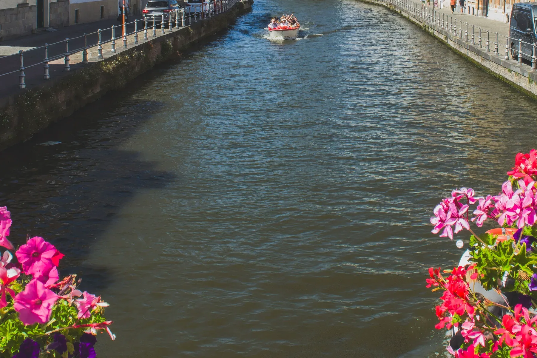 Sonnige Ferienlandschaft in Belgien